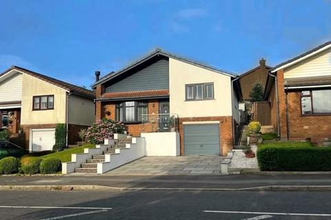 Hillside Avenue, Oldham OL2 3 bed house for sale