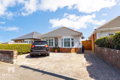Acton Road, Ensbury Park, BH10 2 bed detached bungalow for sale