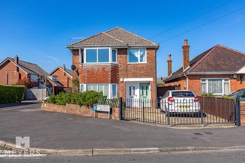 Kingswell Road, Ensbury Park, BH10 3 bed apartment for sale