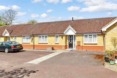 Merchant Place, Marden TN12 2 bed terraced bungalow for sale