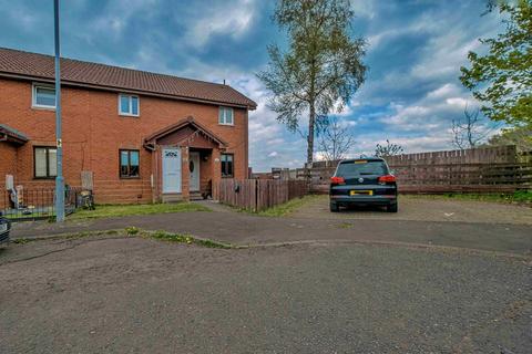Tillycairn Place, Glasgow G33 2 bed flat for sale