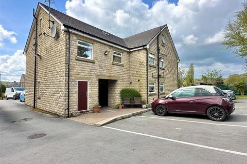 New Park Court, New Mills, High Peak 1 bed flat for sale