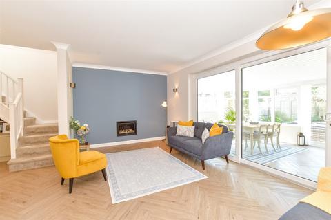 Blondell Drive, Bognor Regis PO21 3 bed detached house for sale