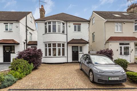 Queen Annes Grove, Enfield, EN1 3 bed detached house for sale