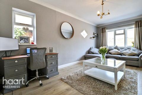 Marine Parade, Sheerness 3 bed detached bungalow for sale