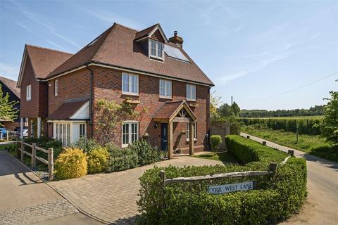 Cyril West Lane, Ditton, Aylesford 4 bed semi