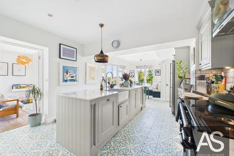 Marlpits Lane, Ninfield, TN33 3 bed semi