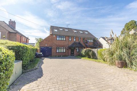 4 bedroom semi-detached house for sale