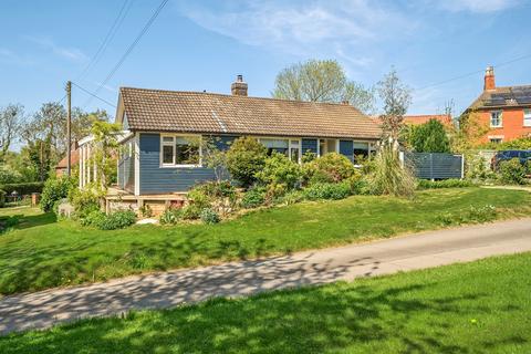 Little Humby, Grantham, Lincolnshire... 2 bed detached bungalow for sale