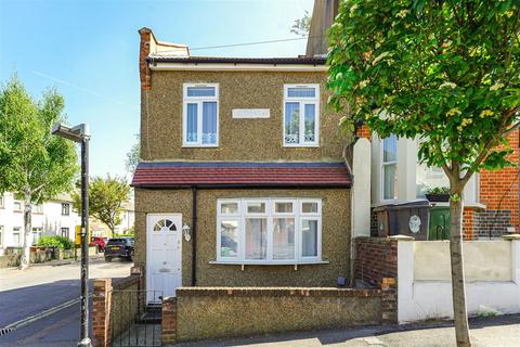 Luton Road, Walthamstow 2 bed end of terrace house for sale