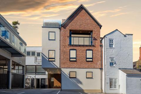 St Marys Place, Shrewsbury... 4 bed townhouse for sale