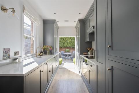New Queen Street, Chesterfield 3 bed detached house for sale