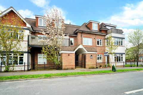 Colborne Way, Worcester Park, KT4 1 bed apartment for sale