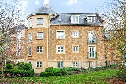 Sandpiper Close, Greenhithe, Kent 2 bed apartment for sale