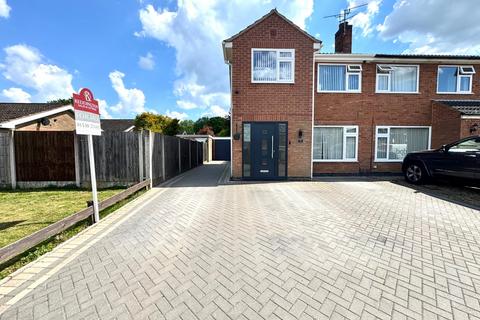 Dunbar Road, Coalville, LE67 3 bed semi