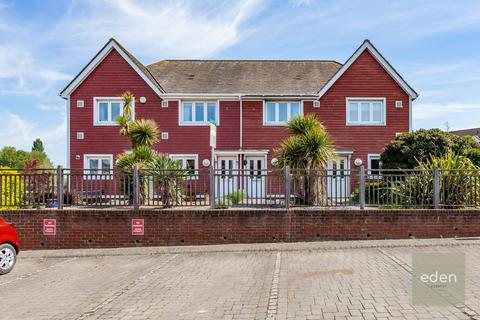 New Hythe Lane, Larkfield, ME20 2 bed terraced house for sale