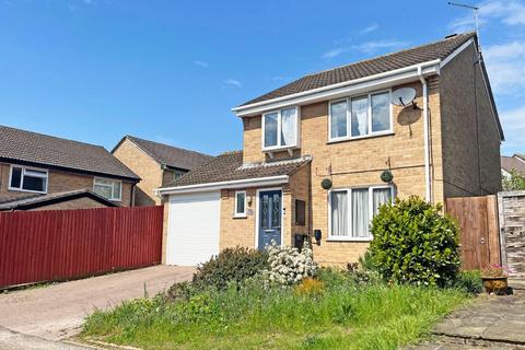 Stokesay Court, Peterborough PE3 3 bed detached house for sale