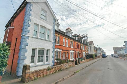 Albert Road, Hythe, Kent 3 bed end of terrace house for sale