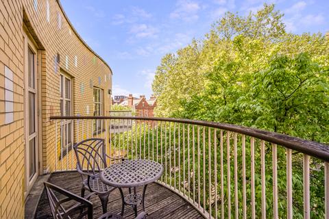 Fulham Island, 4 Farm Lane, London, SW6 1 bed apartment for sale