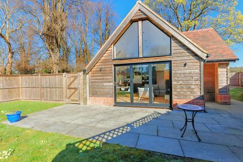Grange Road, Saltwood, Hythe, Kent 2 bed detached house for sale