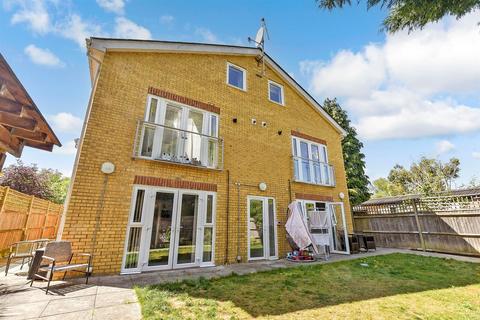 Regal House, Redhill RH1 1 bed ground floor flat for sale