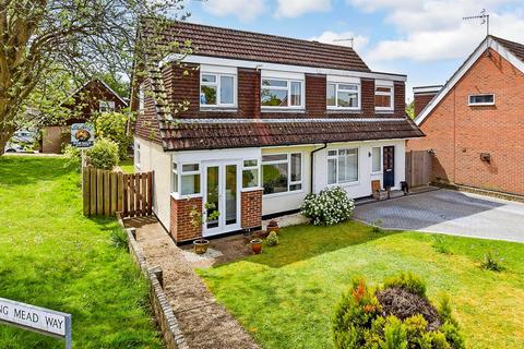 Longmead Way, Tonbridge TN10 3 bed semi