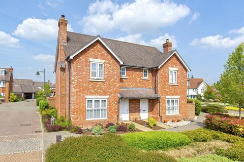 Regent Way, Kings Hill, ME19 4EB 3 bed semi