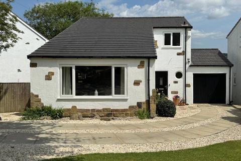 Westway, Guiseley, Leeds, West Yorkshire 4 bed detached house for sale