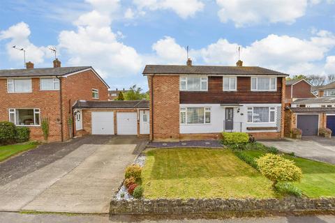 Offens Drive, Tonbridge TN12 3 bed semi