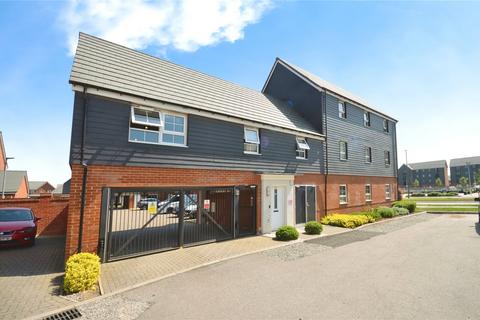 Foxtail Close, Aylesbury HP22 2 bed semi