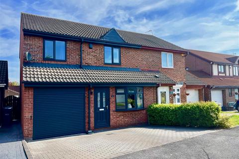 Glanville Close, Gateshead 3 bed semi