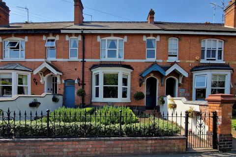 Evesham Place, Stratford