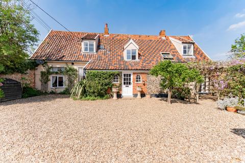Back Street, Diss IP22 4 bed barn for sale