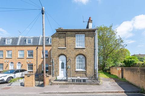 Trafalgar Grove, Greenwich, London, SE10 4 bed end of terrace house for sale
