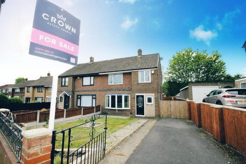 Cleveland Avenue, Knottingley 3 bed semi