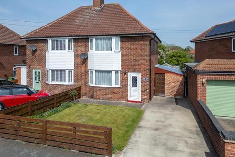 2 bedroom semi-detached house for sale
