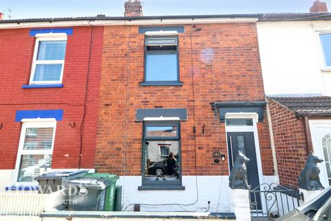 Alderson Road, Great Yarmouth 2 bed terraced house for sale
