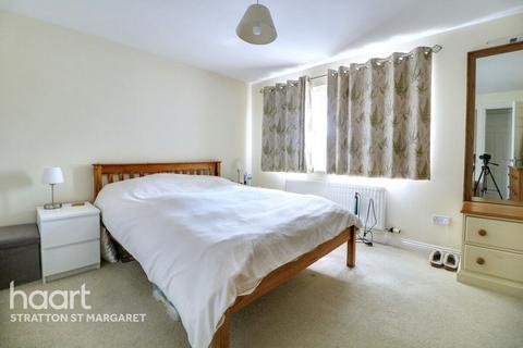 Godwin Road, Swindon 4 bed detached house for sale