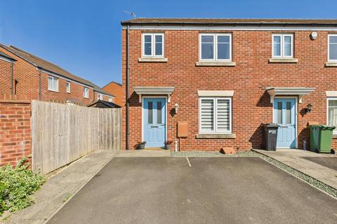 Martyn Close, Brockworth, Gloucester 3 bed end of terrace house for sale