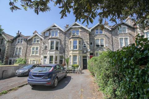 Shrubbery Terrace*Superb Hillside... 1 bed flat for sale