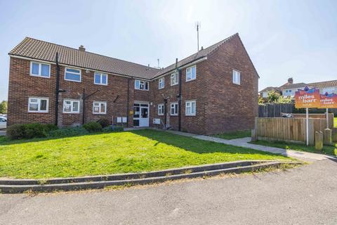 Pomfret Road, Chartham, Canterbury... 2 bed flat for sale