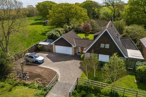 Norton Green, Isle of Wight 4 bed detached house for sale