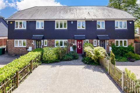 Lenham Road, Maidstone ME17 3 bed terraced house for sale