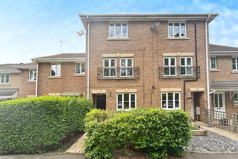 Hoffman Close, Bracknell, Berkshire 3 bed terraced house for sale