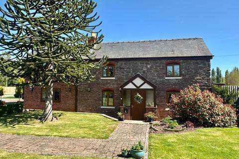 Elms Green, Leominster, HR6 4 bed detached house for sale