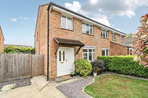 Yarnton,  Oxfordshire,  OX5 3 bed semi