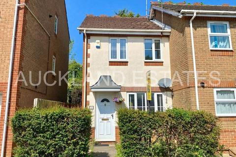 Oakfield Close, Potters Bar EN6 2 bed townhouse for sale