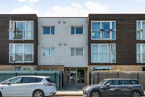 Borland Road, Upper Nunhead, London... 1 bed flat for sale