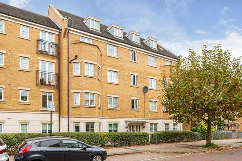 Chandler Way, Peckham, London, SE15 2 bed flat for sale