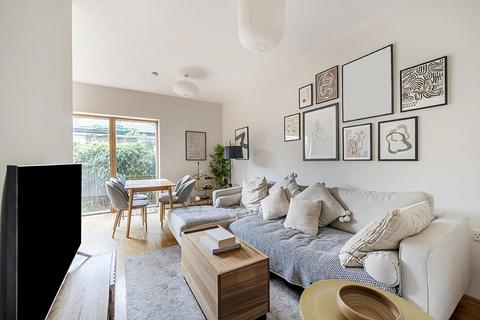 Peckham Hill Street, Peckham, London... 1 bed flat for sale